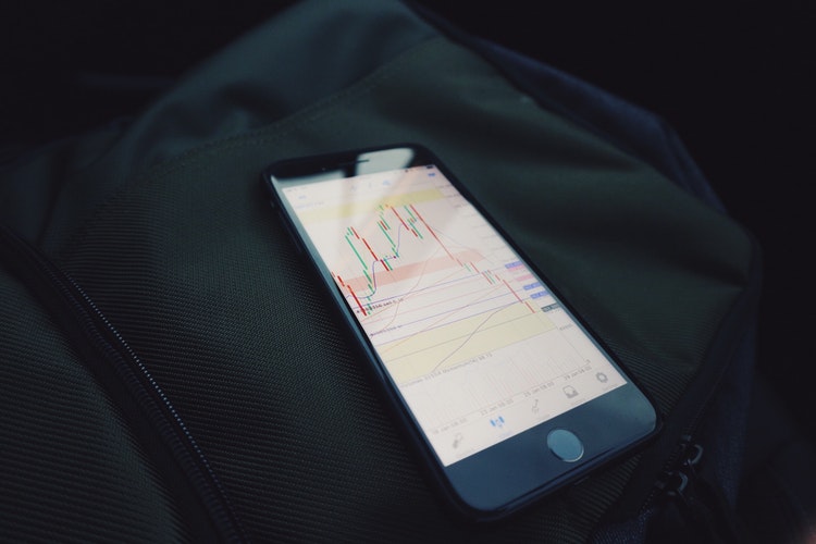 forex mobile phone - 7 Big Mistakes to Avoid as a Beginner Trader