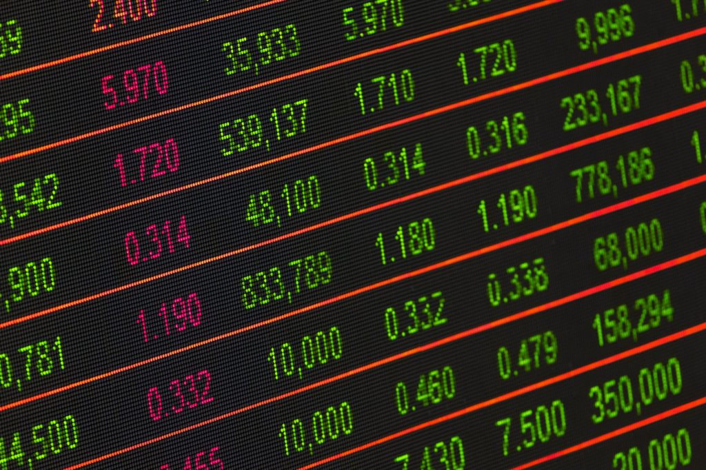 stock exchange board  1024x682 - 7 Big Mistakes to Avoid as a Beginner Trader
