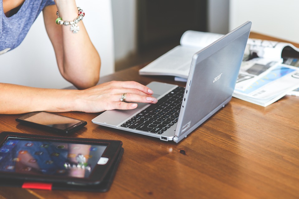 technology laptop keyboard computer - 5 Steps to Start Your Forex Trading Career